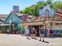 STOP Using These Bathrooms in Disney World | the disney food blog