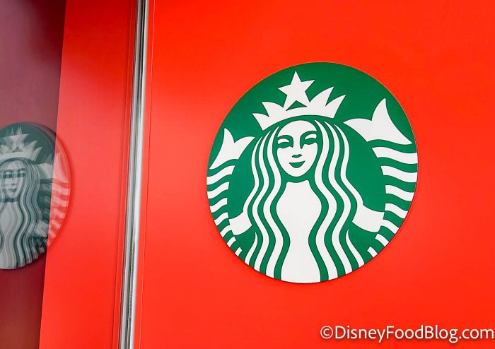 Code Word Disney on X: ‼️NEW @starbucks x @disneyland Green Geometric  (studded) Tumbler spotted by @nextstopdisney today at Disneyland's Market  House (Starbucks) off of Main Street‼️ Based on what we've been seeing