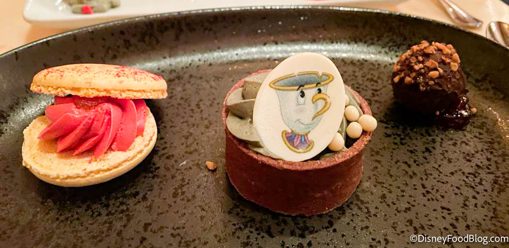 22 Wdw Mk Be Our Guest Restaurant Dessert Adult Dessert Trio