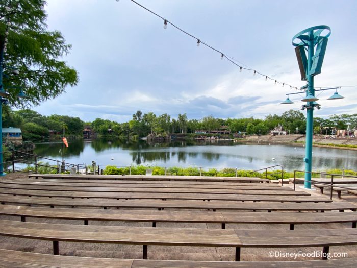 animal-kingdom-kitetails-signage-missing