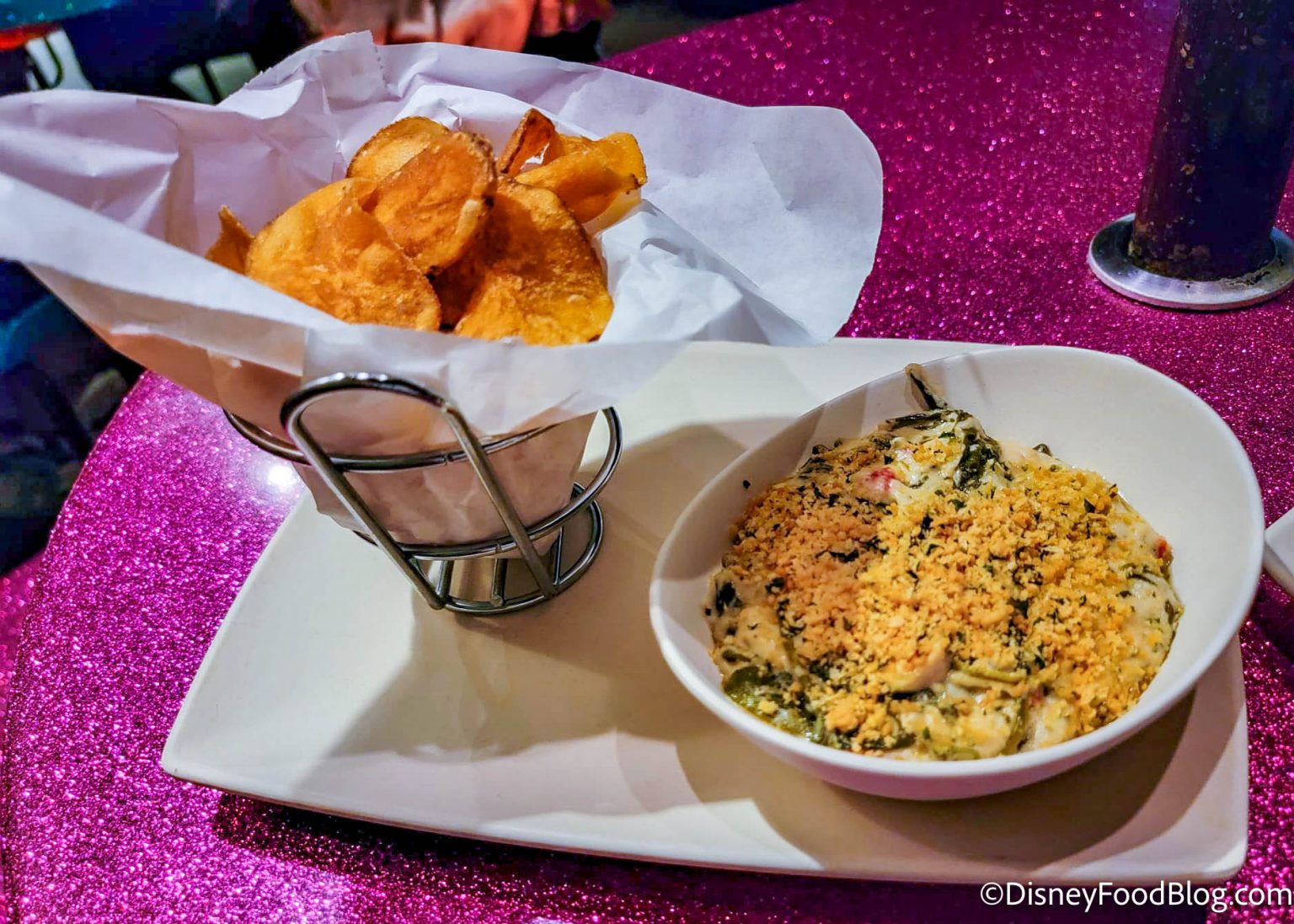 Review Sci Fi Dine In Theater Got A Menu OVERHAUL In Disney World And   2022 Wdw DHS Hollywood Studios Sci Fi Dine In Theater Restaurant New Menu Lunch Plant Based Spinach And Artichoke Dip 5 1536x1097 