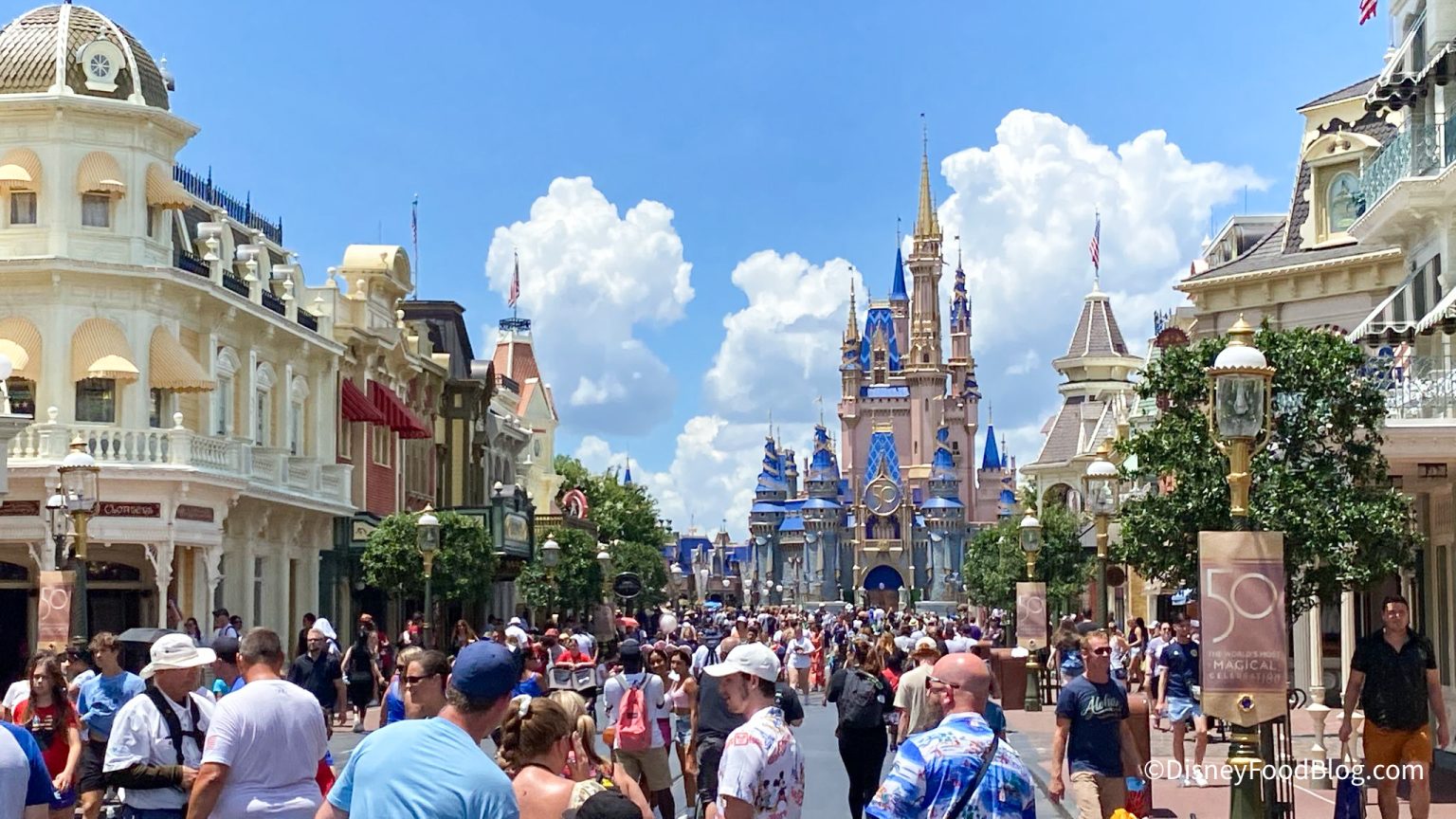 PHOTOS: Disney World's 4th of July Crowds are SHOCKING | the disney ...