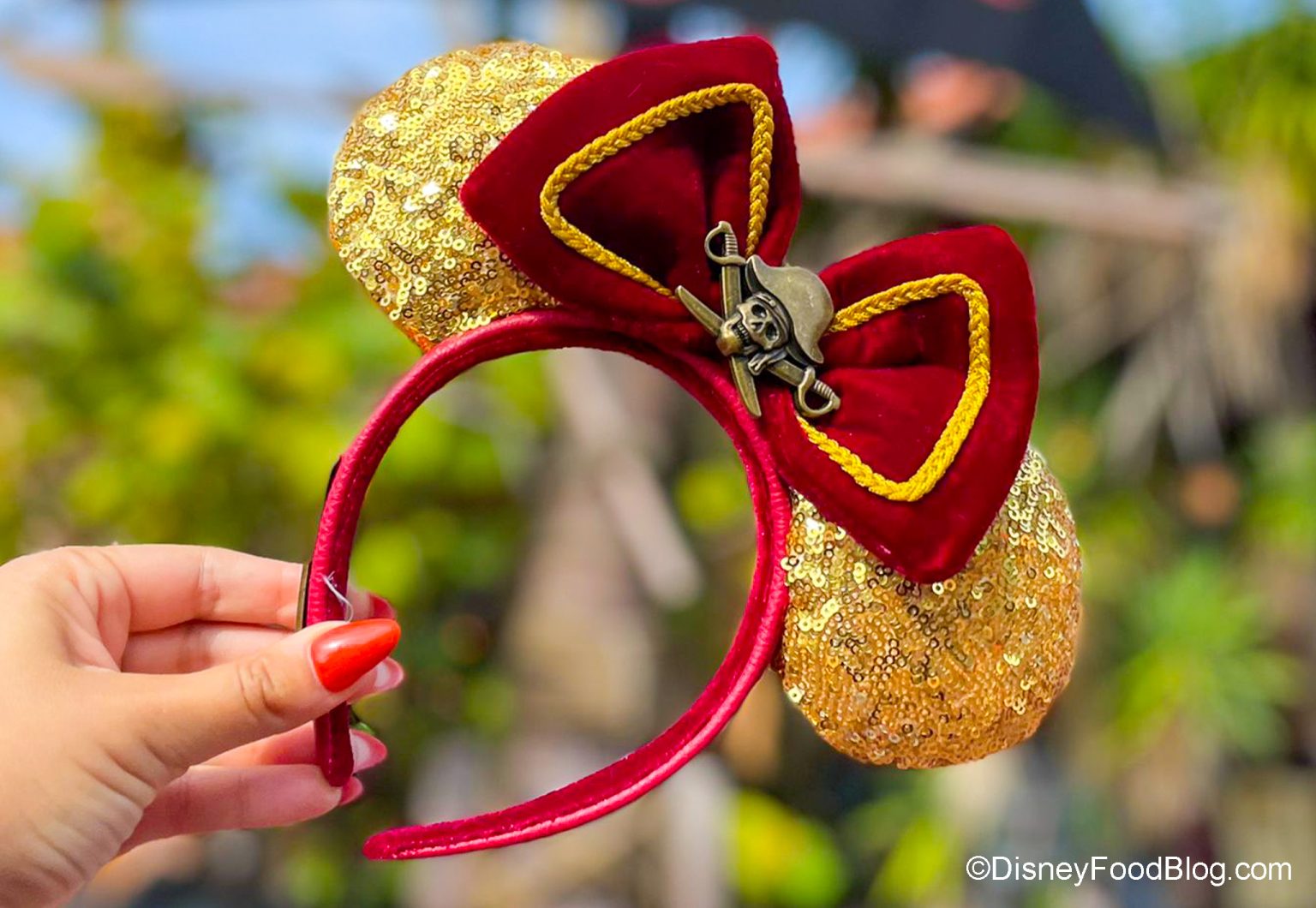 We Dare You Not to Obsess Over Disney World’s New PIRATE Minnie Ears