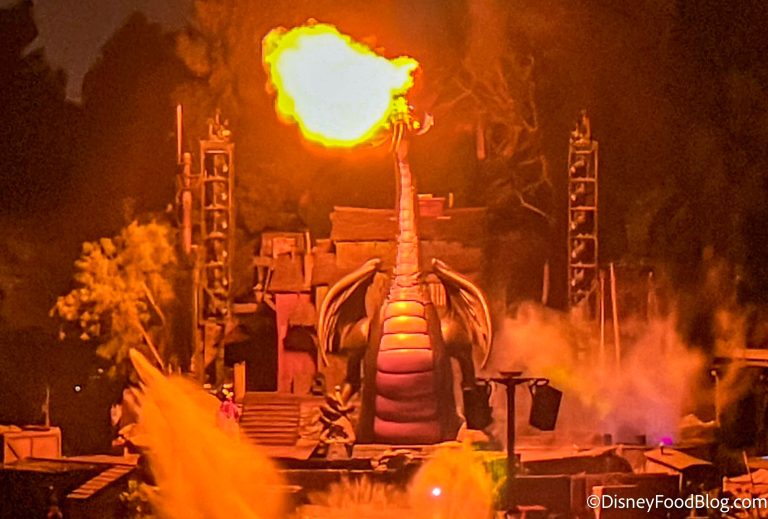 Fantasmic! Dining Package In Disneyland — A Complete Guide - Disney By Mark