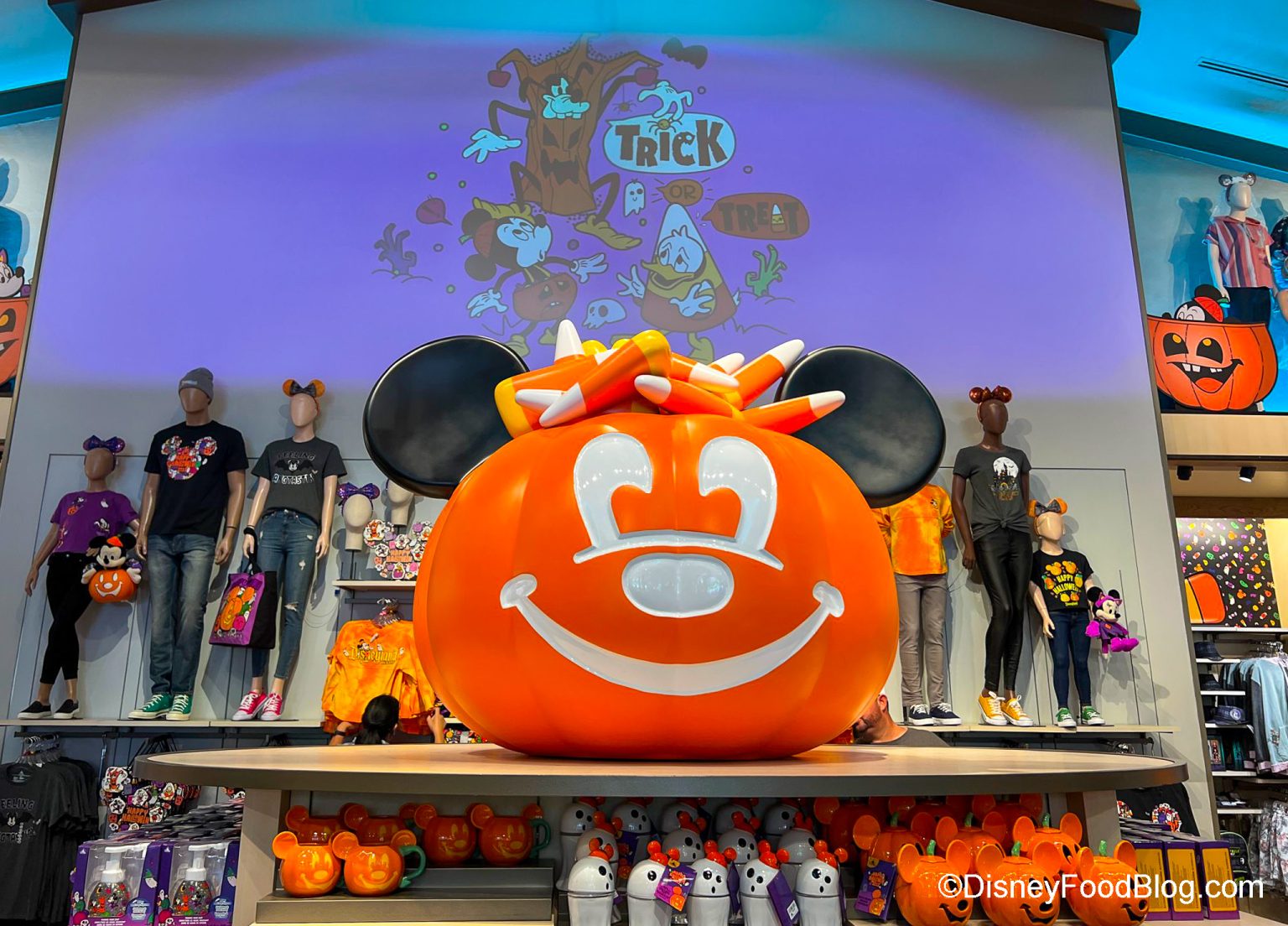 2022 dlr disneyland halloween shopping merchandise