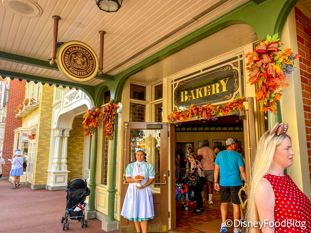 Main Street Bakery Fragrance - The Disney Nation™ Shop