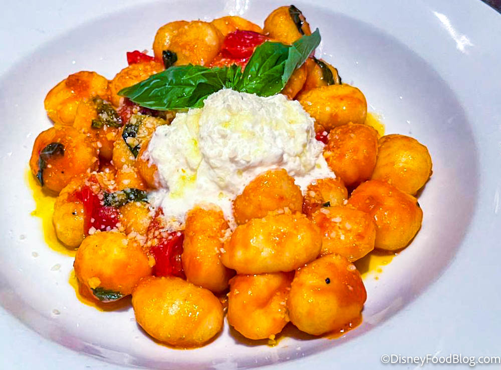 2022-wdw-epcot-world showcase-italy pavilion-tutto italia ristorante-media  event-dinner-gnocchi sorrentina-2