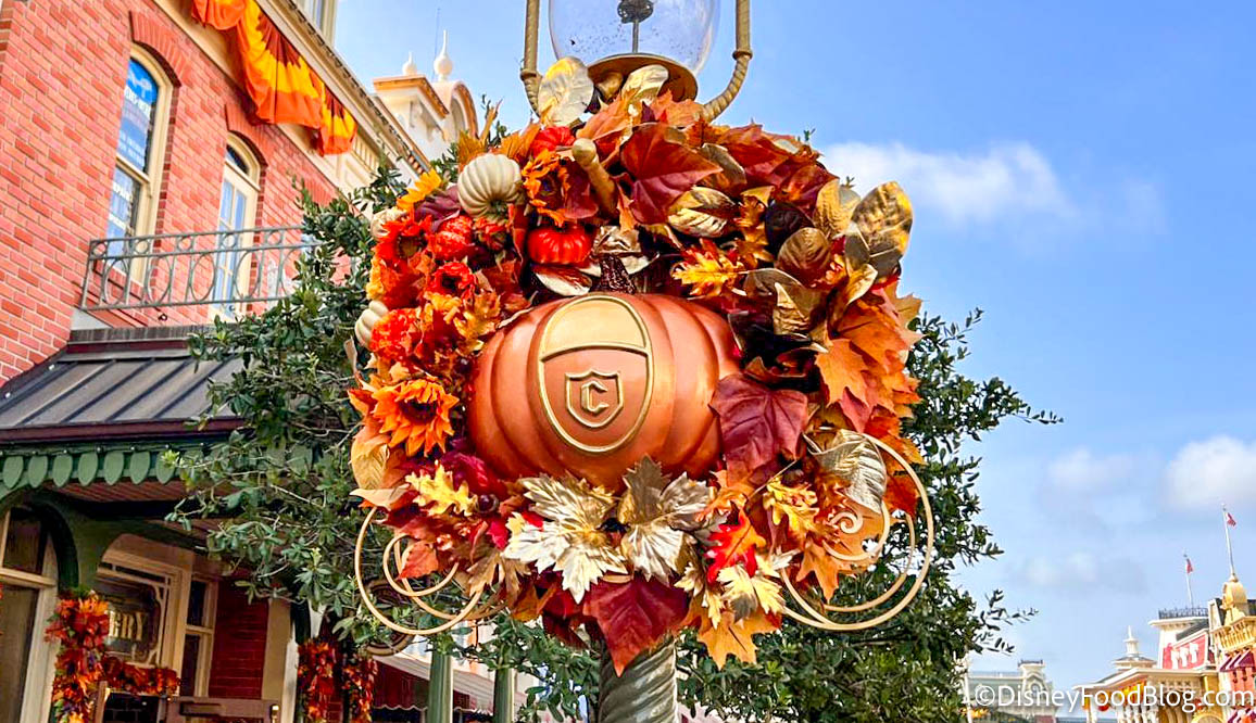 https://www.disneyfoodblog.com/wp-content/uploads/2022/08/2022-wdw-mk-magic-kingdom-halloween-decorations-cinderella-pumpkins.jpg