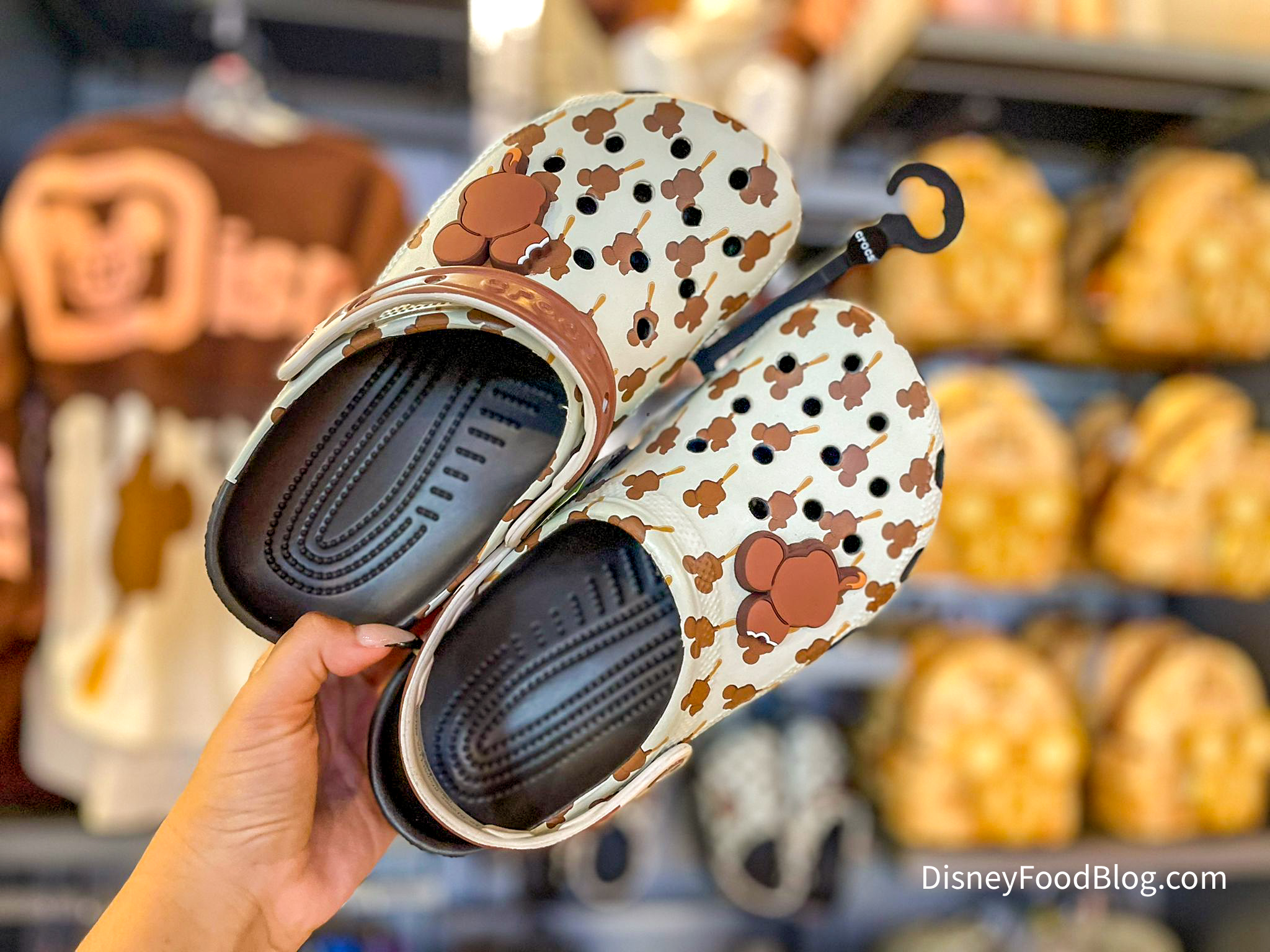 Disney Crocs Jibbitz Shoe Charms Set Castle Pretzel Mickey Bar New In Hand
