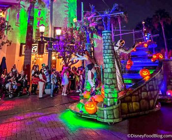 The BIG Reason Why Oogie Boogie Bash Succeeds at Disneyland Resort ...