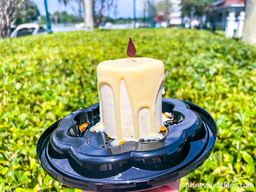 https://www.disneyfoodblog.com/wp-content/uploads/2022/09/2022-wdw-grand-floridian-gasparilla-island-grill-black-flame-candle-cake-white-hocus-pocus-halloween-fall-mini-petit-cake-15.jpg