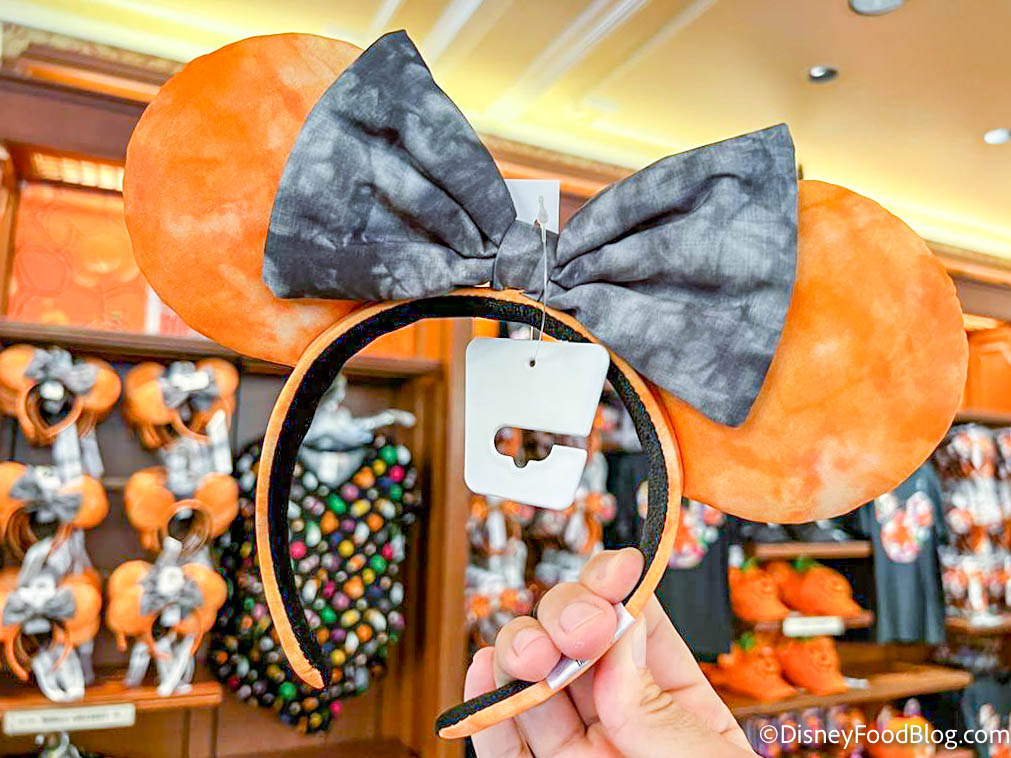 What's New in Magic Kingdom: Pumpkin Is BACK at Starbucks! | the disney ...