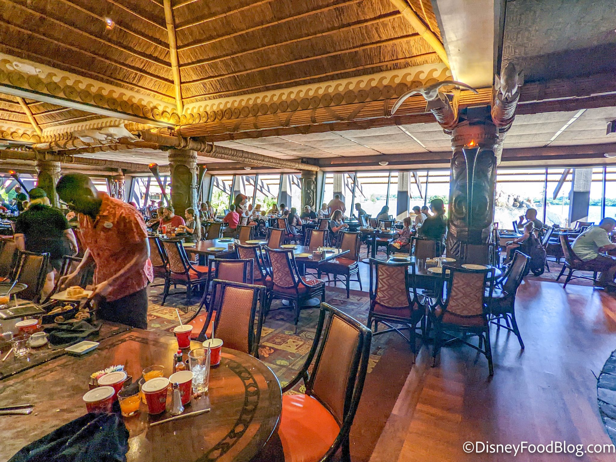 The Complete Guide to Eating at Disney's Polynesian Village Resort ...