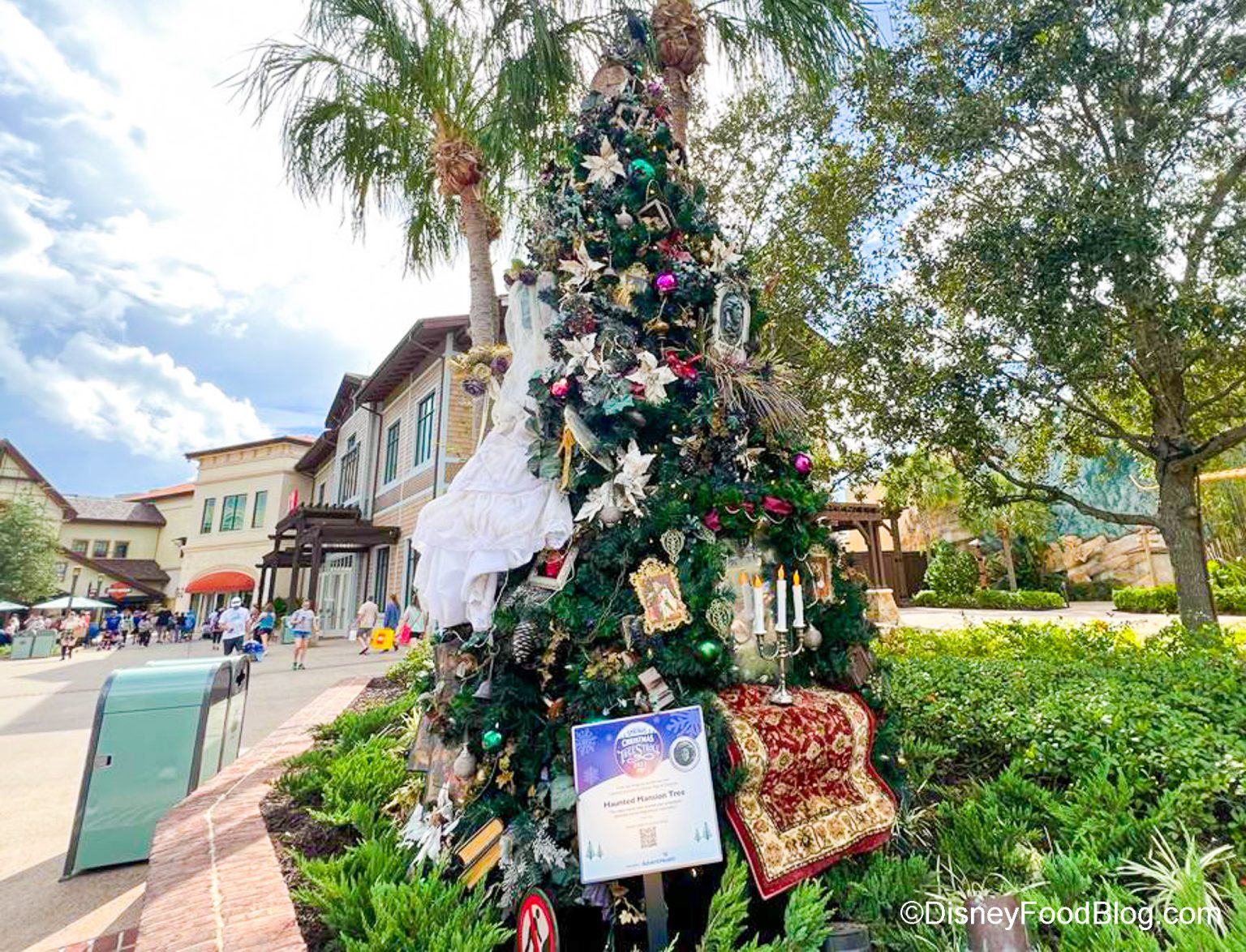 Celebrate Christmas With Dinner at Raglan Road in Disney Springs! the