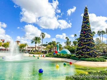 What's New in Disney's Hollywood Studios: Holiday Decor Is Up and ...