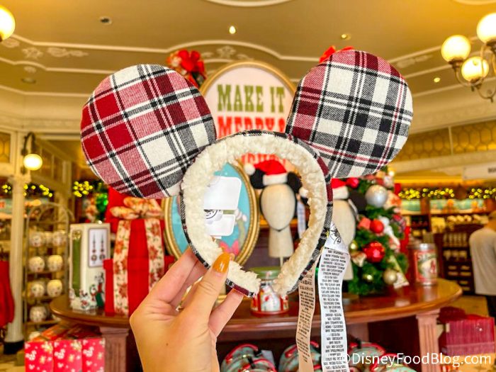 ALL of the Holiday Merchandise You Can Find in Disney World!