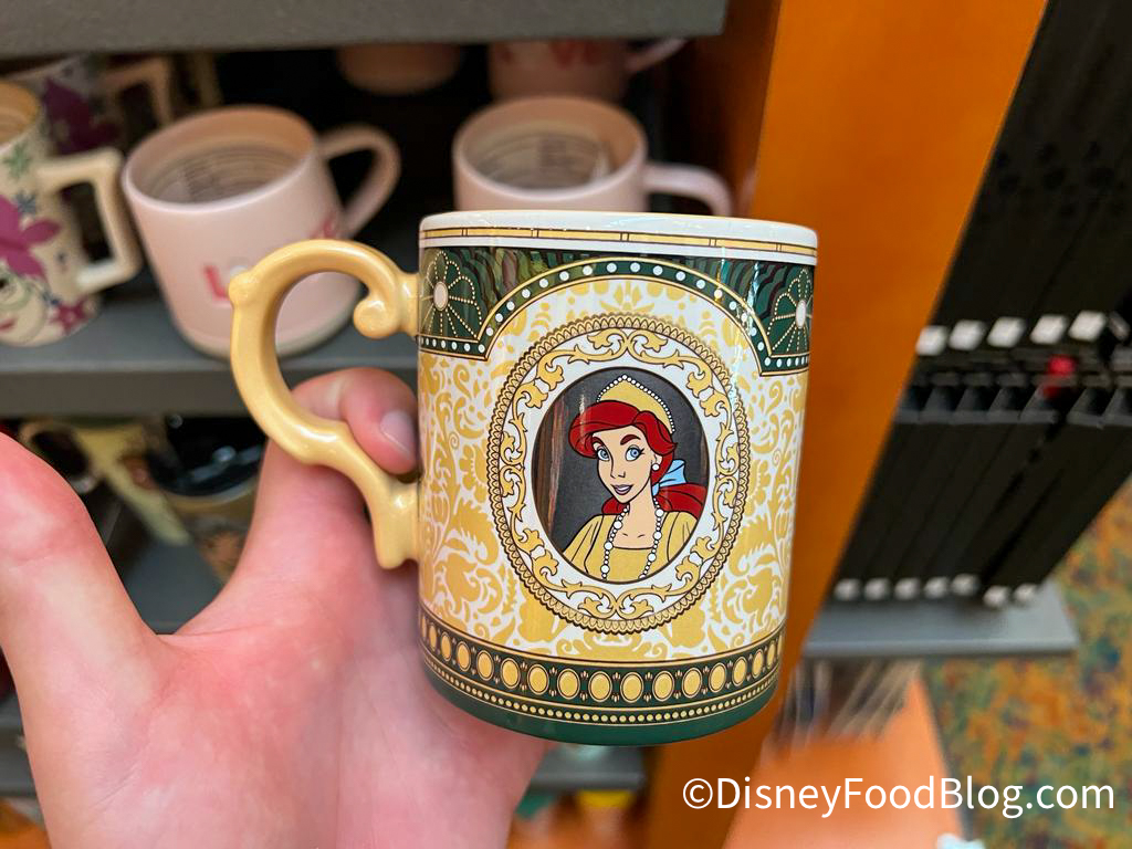 Tasse en porcelaine Disney - Label Emmaüs