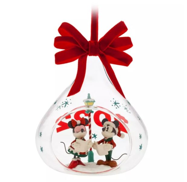 https://www.disneyfoodblog.com/wp-content/uploads/2022/12/Mickey-and-Minnie-Mouse-Figural-Holiday-2022-Sketchbook-Ornament-shopdisney-618x600.jpg