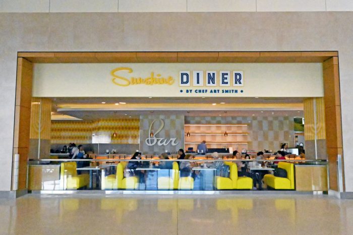 Sunshine-Diner-2-700x466.jpg