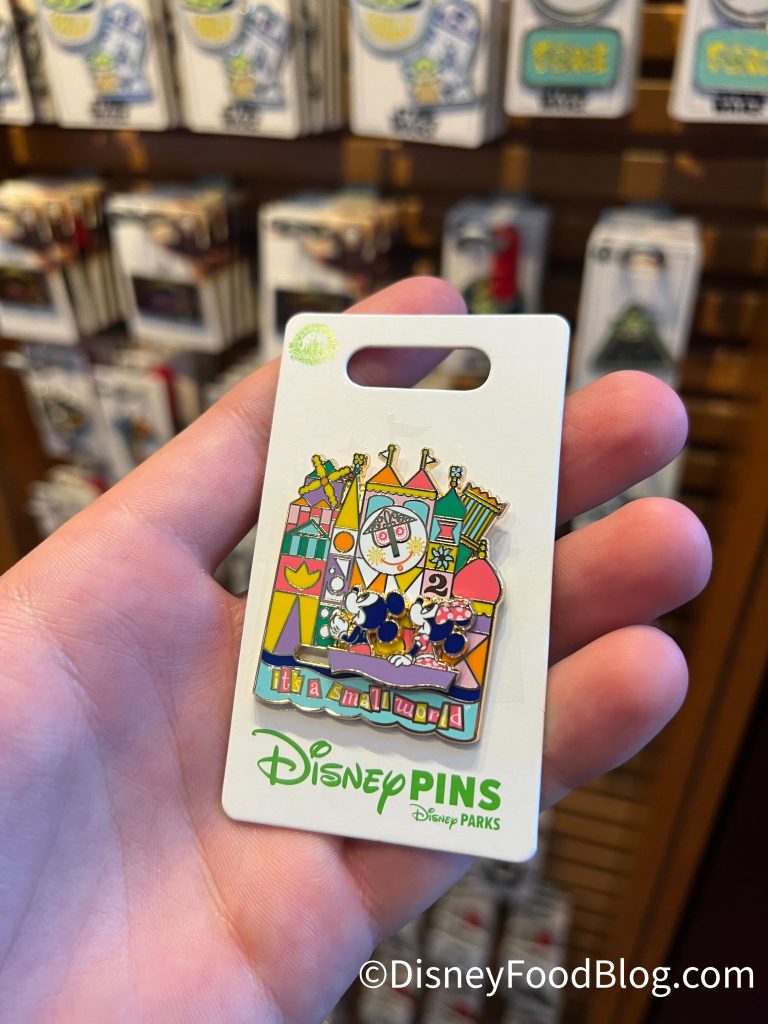 What's New at Disney World Hotels: Pin Collectors BEWARE | the disney ...