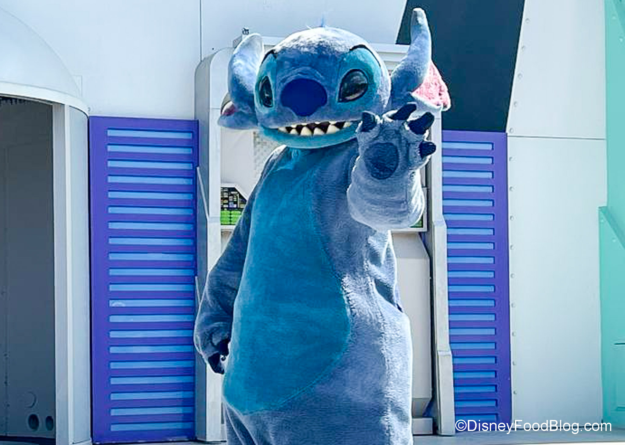 Stitch’s MeetandGreet Just CHANGED in Disney World Disney by Mark