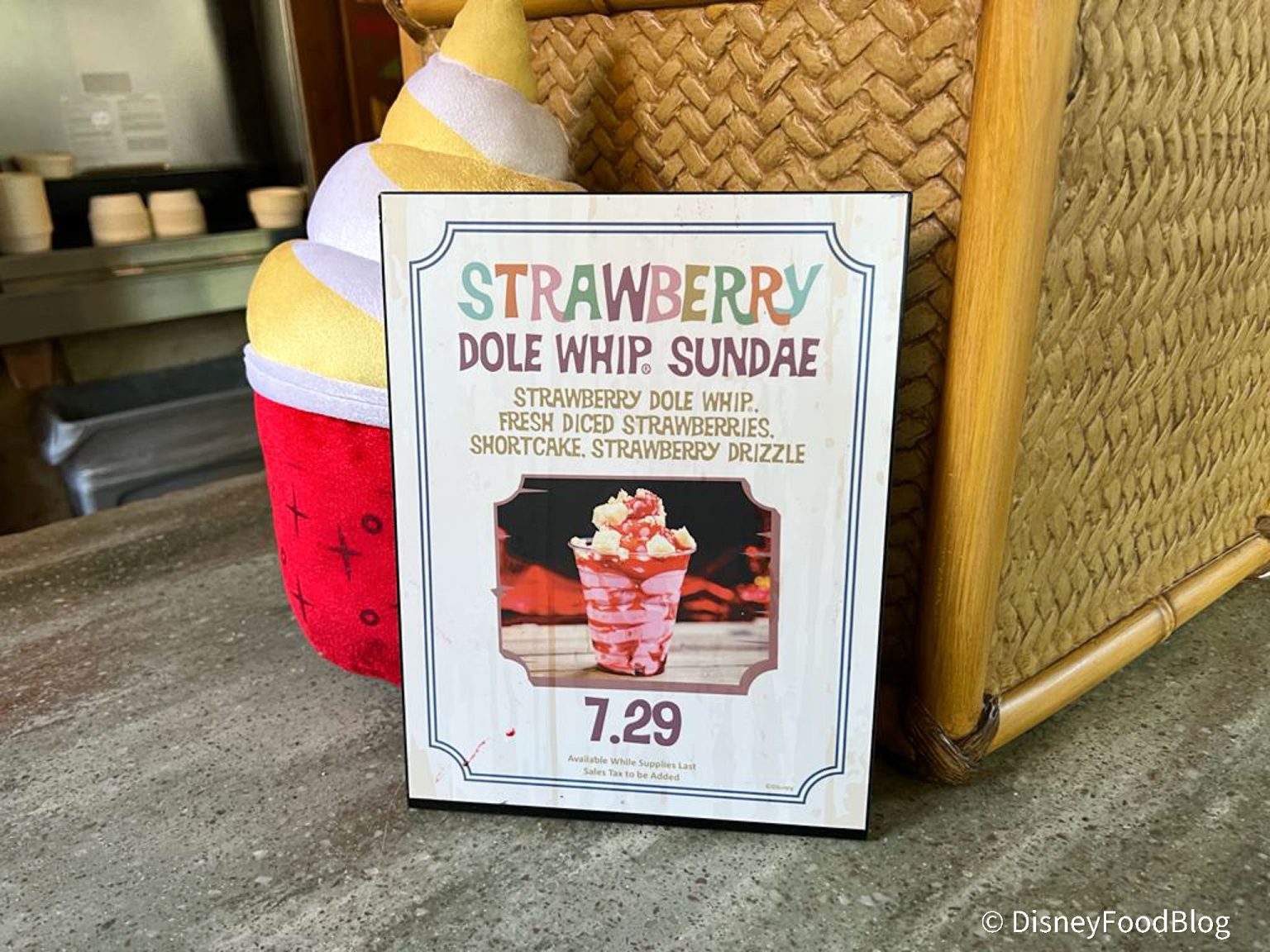 REVIEW: Strawberry Dole Whip Sunday At Tropical Hideaway In Disneyland ...