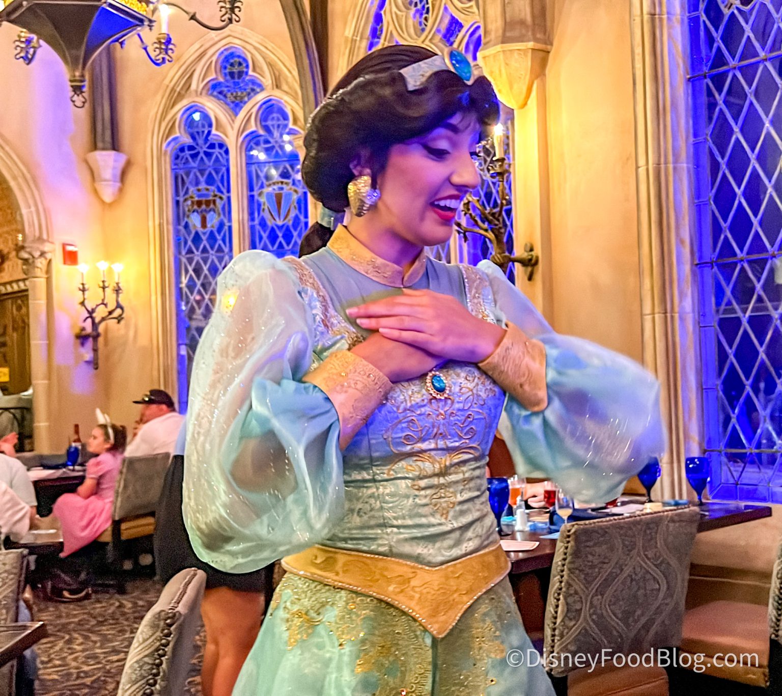 EVERY Disney World Character Dining Meal Ranked from WORST to BEST for ...