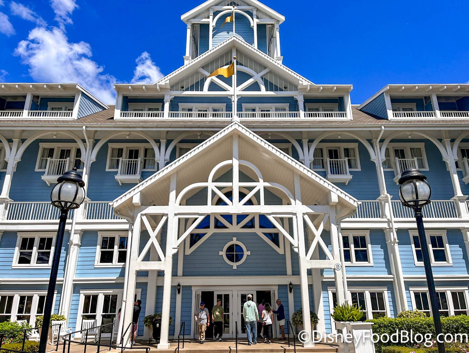 First Look Inside the NEW Beach Club Resort Rooms in Disney World ...