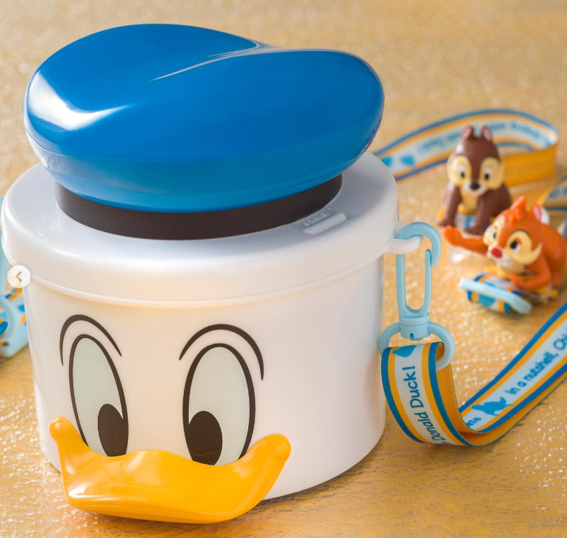 https://www.disneyfoodblog.com/wp-content/uploads/2023/06/2023-tokyo-disneyland-donald-duck-collapsible-popcorn-bucket-2.jpg