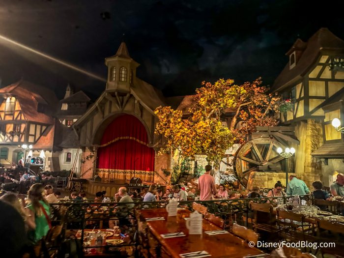 2023-wdw-epcot-biergarten-buffet-review-