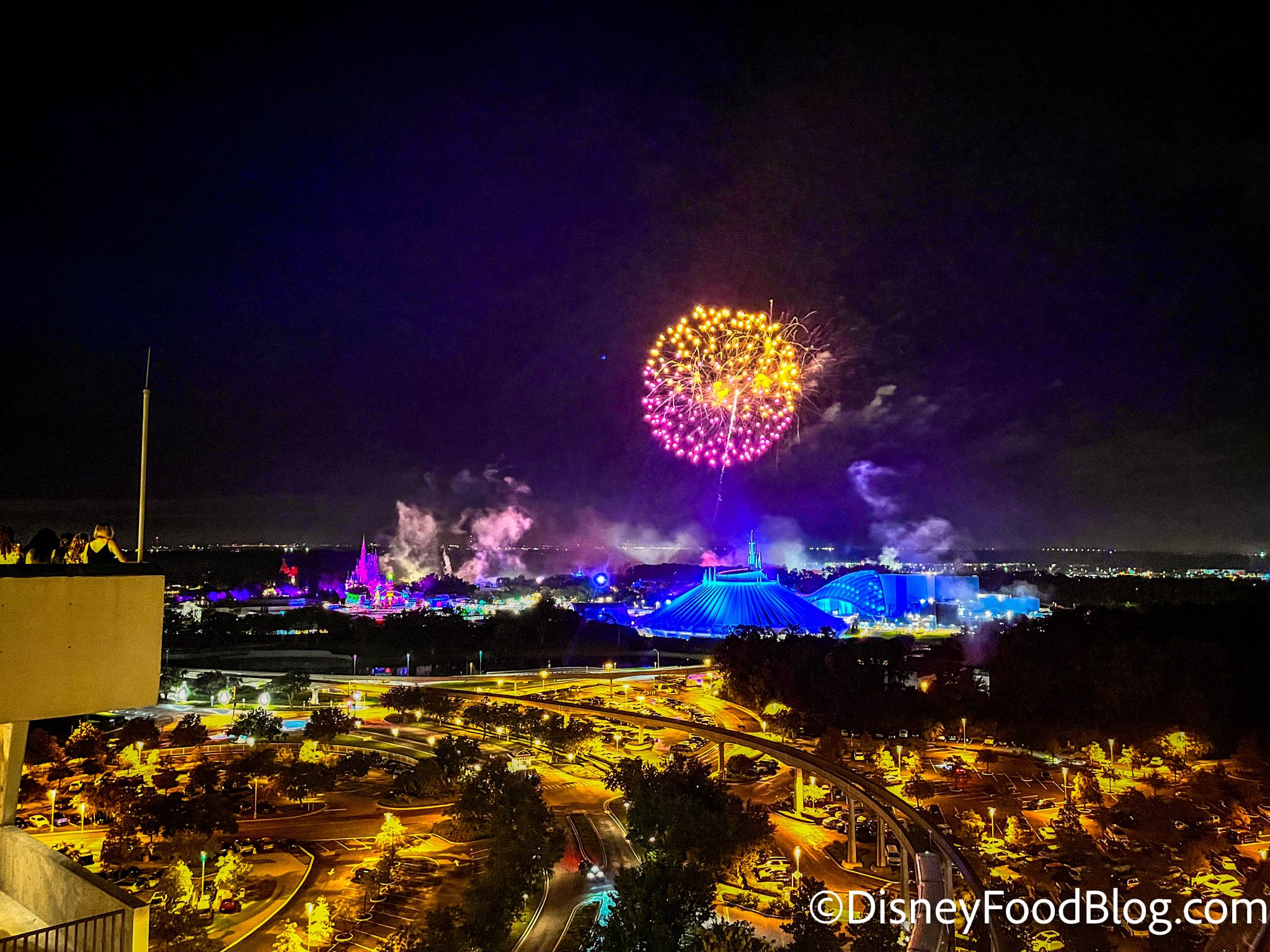 There's an Art to Getting the BEST Table in a Disney World Restaurant ...