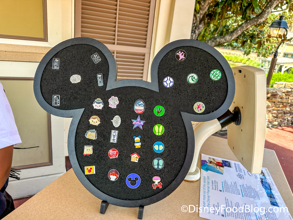 Disney Pin Trading Etiquette Do's and Dont's - Pixie Dusted Journeys