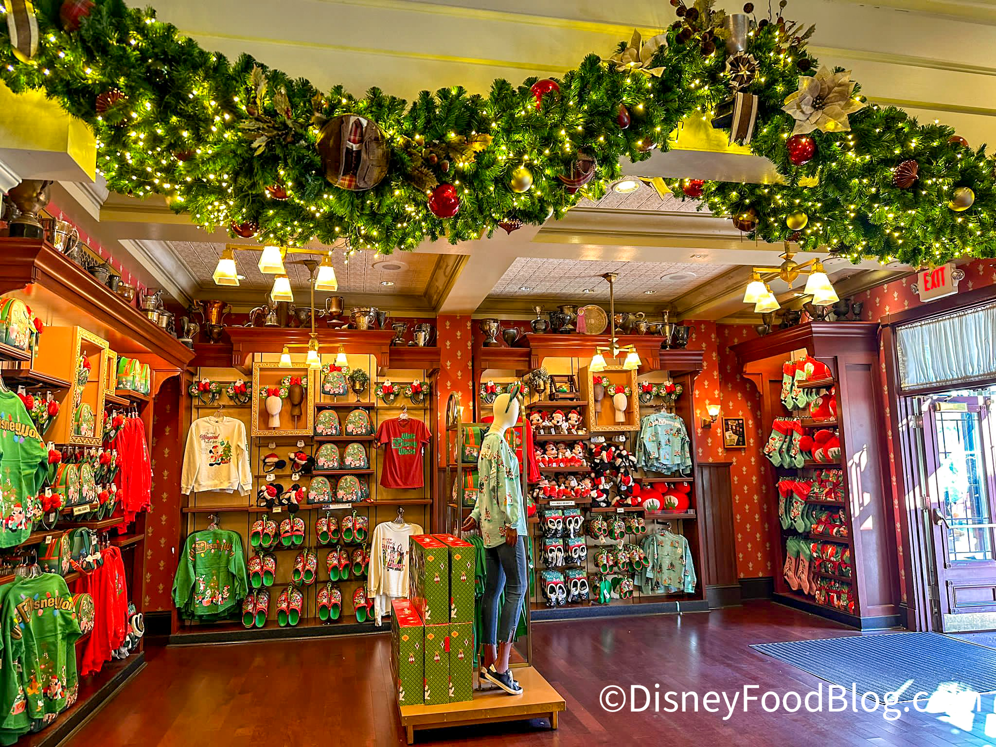 17 Best Disney Holiday, Christmas Home Decorations at shopDisney and Disney  Parks