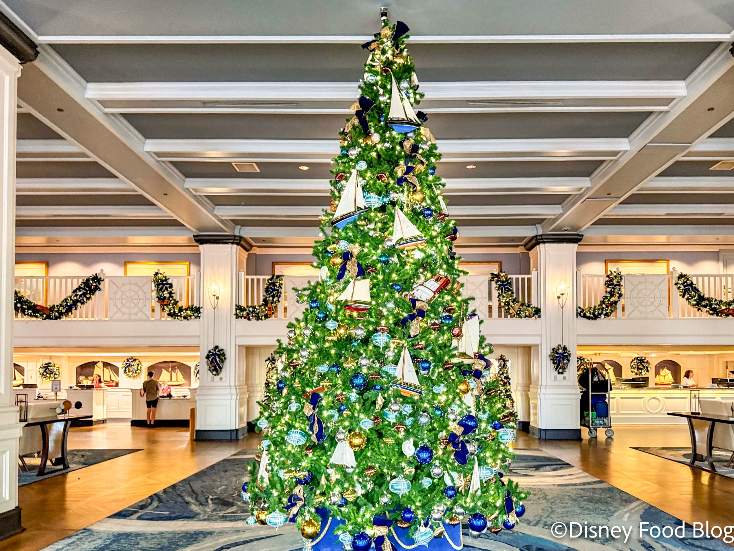 The BEST Hotels for Christmas at Disney World in 2024 | the disney food ...