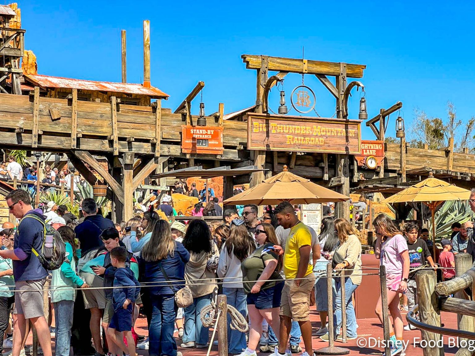 WARNING: Frontierland Is a Hot Mess in Disney World Right Now - Disney ...