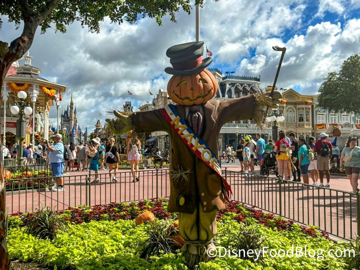 2024-WDW-Magic-Kingdom-Halloween-Decorat