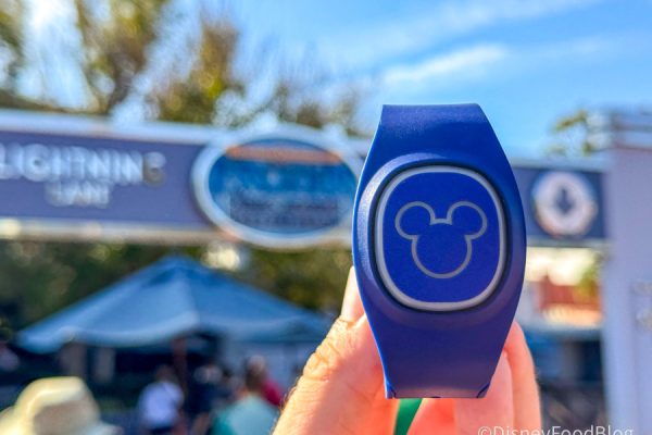 I’ve Tried Every MagicBand Hack in Disney World and I’m Sharing 4 of My Favorites