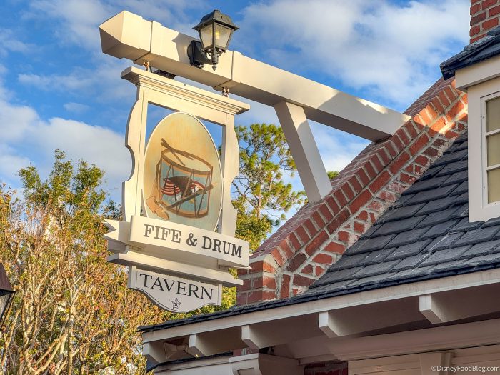 wdw-2024-epcot-fife-and-drum-tavern-revi