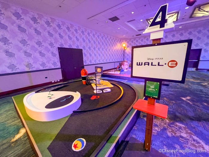 2025-dlr-pixar-place-hotel-pixar-putt-wa