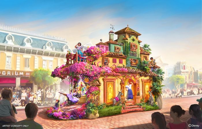 hkdl-20th-parade-enctanto-float-700x449.