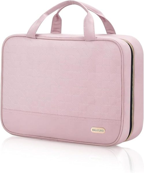 amazon-hanging-toiletry-bag-499x600.jpg